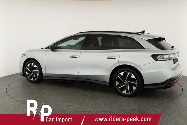 Volkswagen ID.7 Kombi Pro 210 kW Tourer Pro, HuD, IQ.Light, AreaView, easyOpen, NaviPro Max 