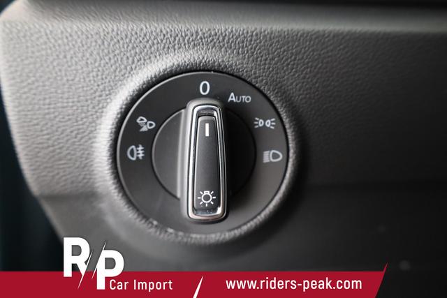 Volkswagen T-Roc Style 1.5 TSI DSG, IQ.Light, Navi, Pano, Kamera, Parklenk, Winter 