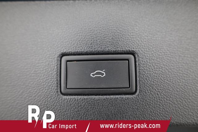 Volkswagen T-Roc Style 1.5 TSI DSG, IQ.Light, Navi, Pano, Kamera, Parklenk, Winter 