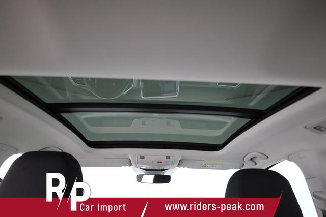 Volkswagen T-Roc Style 1.5 TSI DSG, IQ.Light, Navi, Pano, Kamera, Parklenk, Winter 