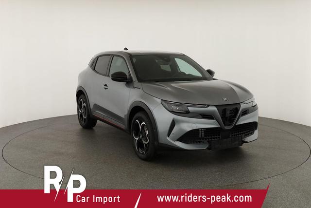 Alfa Romeo Junior Ibrida 1.2 VGT 48V-Hybrid (100kW) Speciale Speciale, 18-Zoll, Kamera, el. Klappe, Sitzheizung 