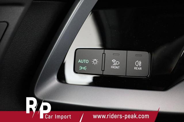 Audi A3 Sportback 35 TFSI S line S-Tronic S-LINE, Pano, Teilleder, Kamera, ACC, Sitzheizung, 4-J Garantie 