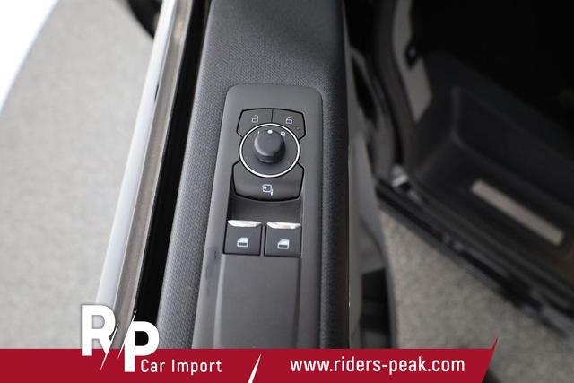 Ford Tourneo Custom 320 L2 Titanium AWD 2.0 AT, 8-Sitzer, 19-Zoll, Pano, ACC, Standheizung 