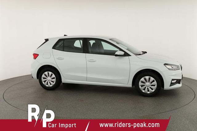 Skoda Fabia Selection 1.0 TSI Selection, AHK, Tempomat, Ladeboden, Park, Winterpaket, SmartLink, 4-J Garantie 