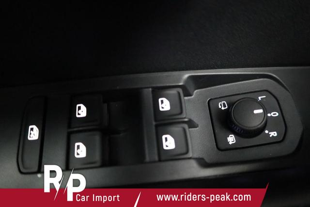 Skoda Karoq Sportline 4x4 2.0 TDI DSG Sportline, Pano, AHK, Matrix, Navi, 5-J. Garantie 