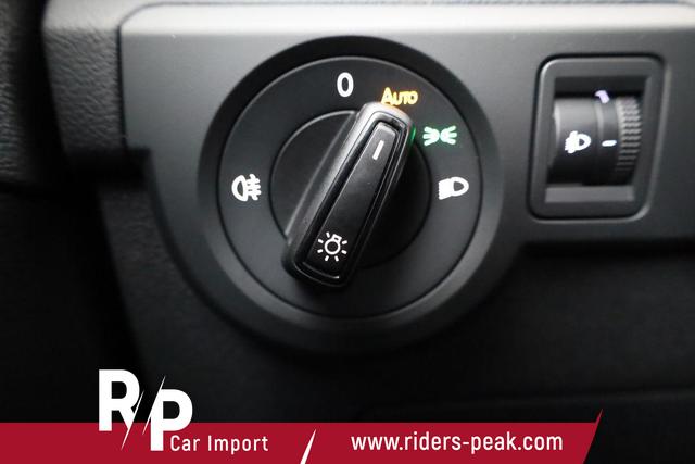 Volkswagen T-Cross 1.0 TSI 85 kW Life Life, AHK, Side, Kamera, 17-Zoll, Winterpaket, Climatronic 