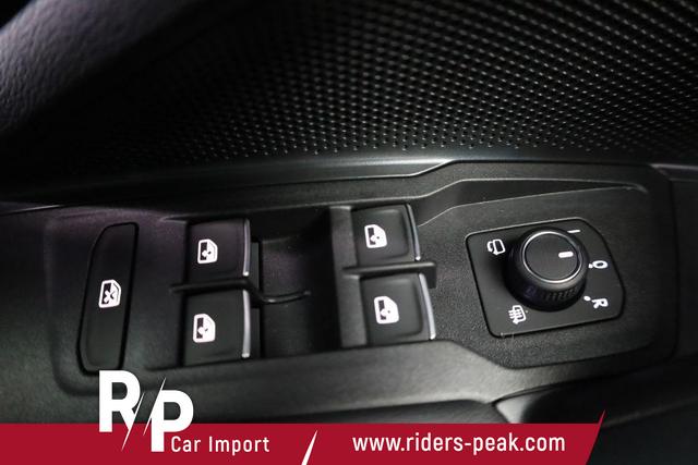 Volkswagen Tiguan 1.5 TSI eHybrid 200 kW R-Line Black, Pano, 20-Zoll, AHK, AreaView, 5-J Garantie 