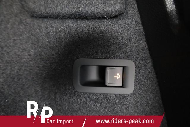 Skoda Karoq 1.5 TSI DSG 130 Jahre, AHK, el. Klappe, Kamera, Ladeboden, Winter 