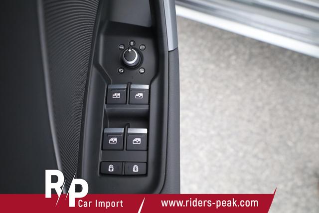 Audi A3 Sportback 35 TFSI S line S-Tronic S-LINE, Teilleder, Kamera, ACC, Sitzheizung, 4-J Garantie 