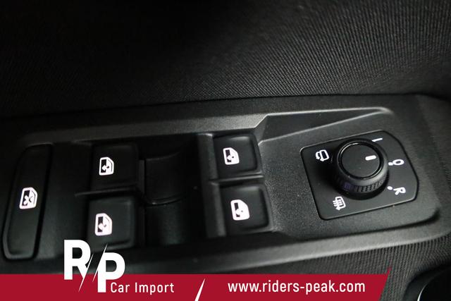 Volkswagen Touran Comfortline BMT/Start-Stopp 1.5 TSI DSG Comfortline, 7-Sitzer, AHK, Navi, Kamera, Side, Winter, 4-J. Garantie 