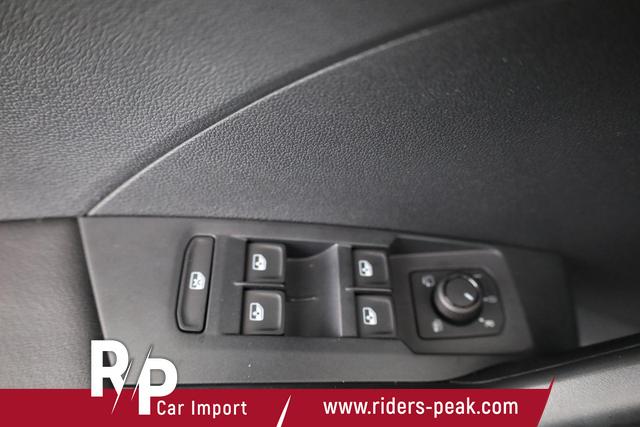 Volkswagen T-Cross 1.0 TSI 85 kW Life DSG Life, IQ.Light, Kamera, Side, Winter, 17-Zoll 