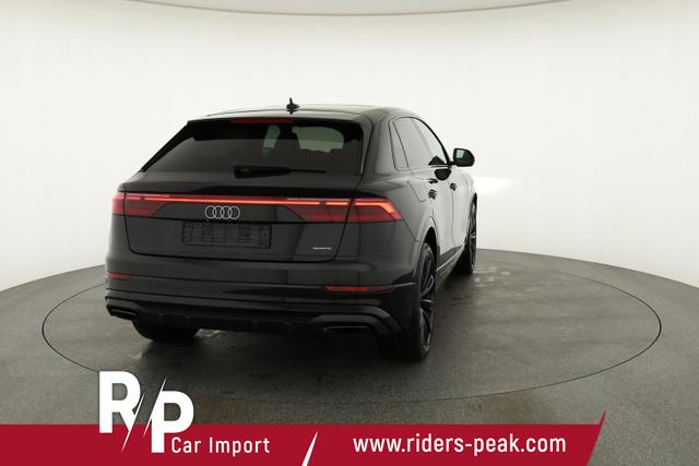 Audi Q8 50 TDI quattro qu S-LINE, Standheizung, HuD, Luft, Pano, B&O, 23-Zoll, AHK, Leder, AreaView, Optik schwarz 