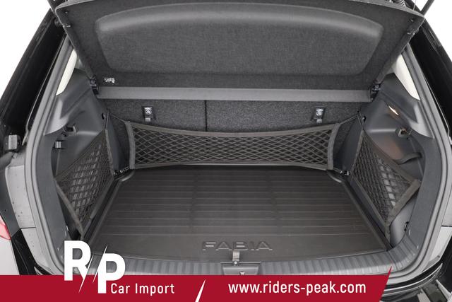 Skoda Fabia Selection 1.0 TSI DSG 130 Jahre, LED, Kamera, ACC, Side, Ladeboden, Winter 