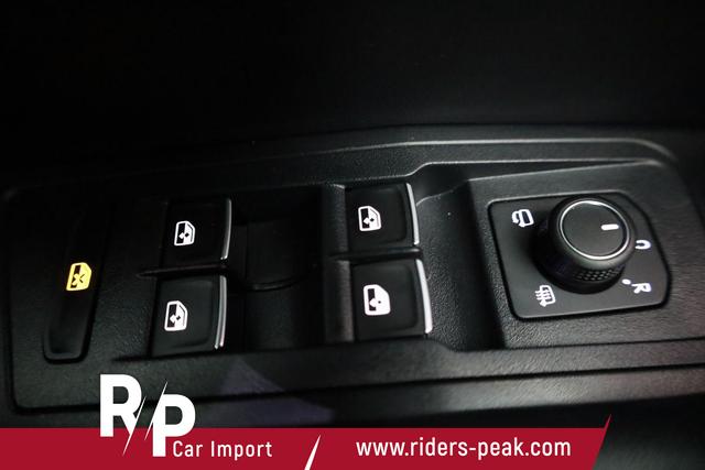 Volkswagen T-Roc Style 1.5 TSI DSG Black Style, AHK, IQ.Light, 19-Zoll, easyOpen, Navi 