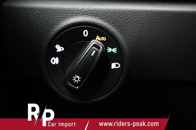 Volkswagen T-Roc Style 1.5 TSI DSG Black Style, AHK, IQ.Light, 19-Zoll, easyOpen, Navi 