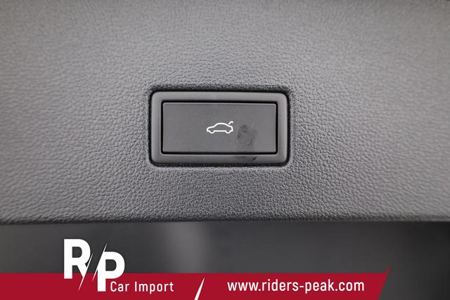 Volkswagen T-Roc Style 1.5 TSI DSG Black Style, AHK, IQ.Light, 19-Zoll, easyOpen, Navi 