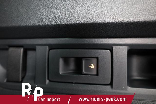 Skoda Octavia Combi RS 2.0 TSI DSG, Sonderlackierung, AHK, 19 Zoll, Canton, el. Klappe, Navi, Matrix, sofort 