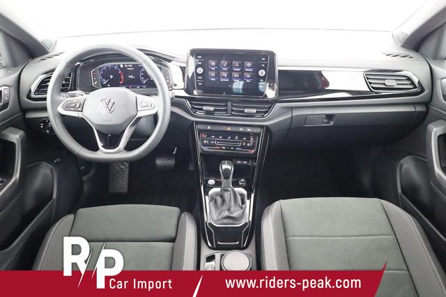 Volkswagen T-Roc Style 1.5 TSI DSG Black Style, AHK, IQ.Light, 19-Zoll, easyOpen, Navi 