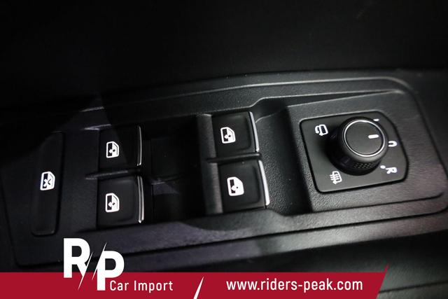 Volkswagen T-Roc Style 1.5 TSI DSG Black Style, AHK, IQ.Light, 19-Zoll, easyOpen, Navi 