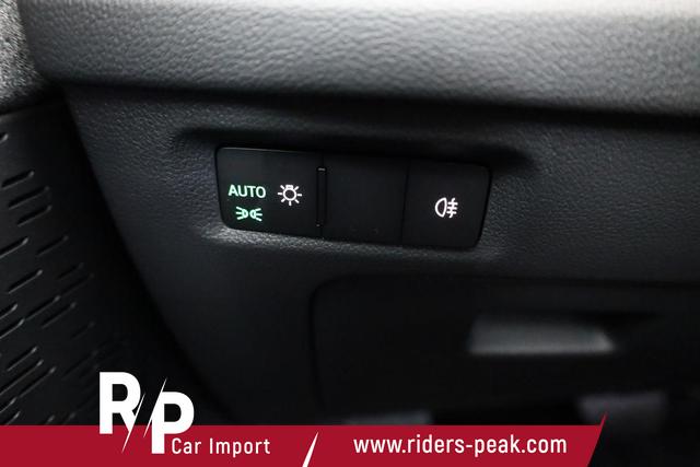 Skoda Octavia Combi 2.0 TDI 110 kW Selection DSG Selection, Navi, Pano, AHK, Teilleder, 5-J Garantie 