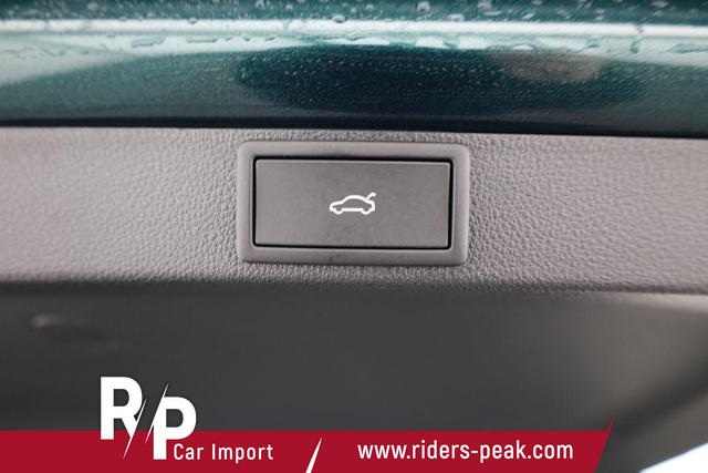 Skoda Octavia Combi RS 2.0 TSI DSG, Sonderlackierung, AHK, 19 Zoll, Canton, el. Klappe, Navi, Matrix, sofort 