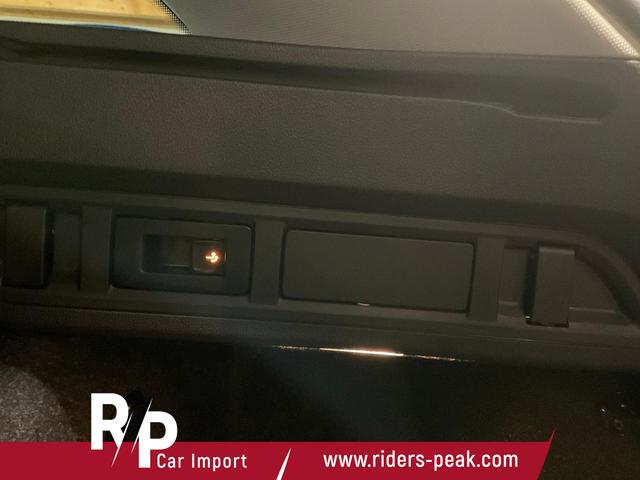 Skoda Octavia Combi 1.5 TSI mHEV 110 kW Selection DSG Selection, AHK, Side, el. Klappe, Kamera, Winter 