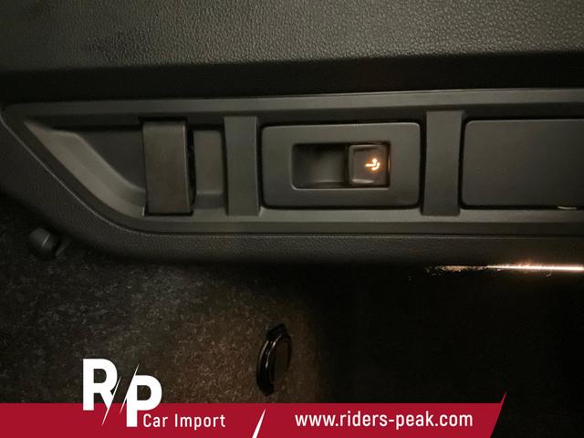 Skoda Octavia Combi 1.5 TSI mHEV 110 kW Selection DSG Selection, AHK, Side, el. Klappe, Kamera, Winter 