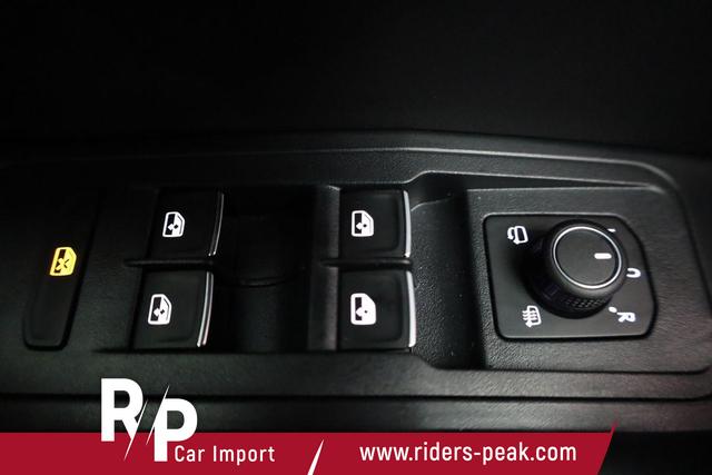 Volkswagen T-Roc Style 1.5 TSI DSG Black Style, AHK, IQ.Light, 19-Zoll, easyOpen, Navi 