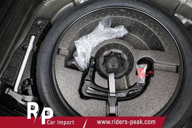 Volkswagen T-Roc Style 1.5 TSI DSG Black Style, AHK, IQ.Light, 19-Zoll, easyOpen, Navi 