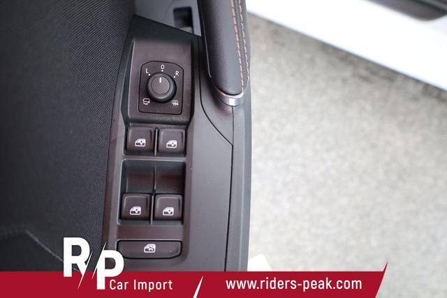 Cupra Leon Sportstourer 1.5 eTSI 110 kW ST DSG, AHK, Navi, Matrix, Side, Kamera, el. Klappe, Winter, 5-J Garantie 