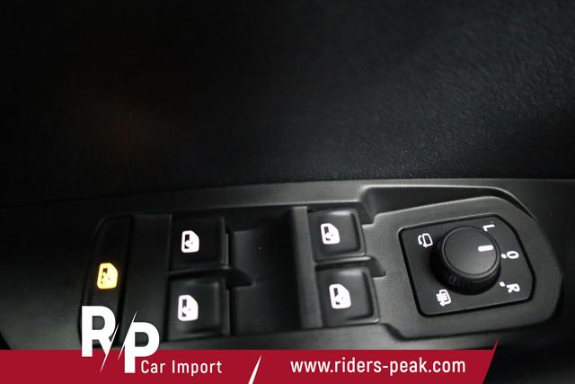 Skoda Karoq Sportline 1.5 TSI DSG Sportline, AHK, Navi, Matrix, Side, el. Klappe, Winter, 5 J.-Garantie, 19-Zoll 