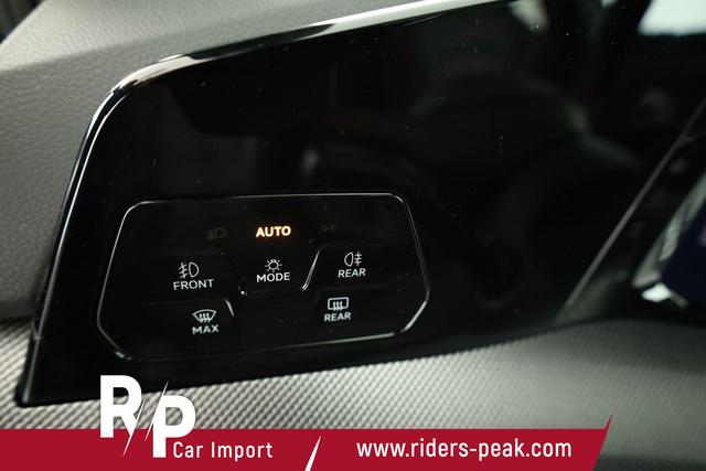 Volkswagen Golf 2.0 TSI 195 kW GTI VIII DSG, Navi, Side, Matrix, Kamera, Winter, 19-Zoll 