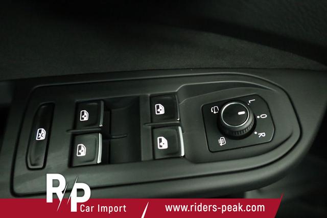 Volkswagen Golf 2.0 TSI 195 kW GTI VIII DSG, Navi, Side, Matrix, Kamera, Winter, 19-Zoll 