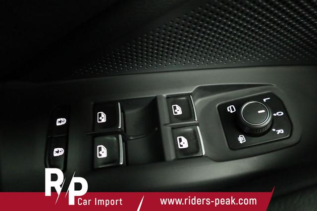 Volkswagen Passat Variant 2.0 TDI 142 kW 4Motion R-Line DSG 4M Black, AHK, IQ.Light, HUD, 19-Zoll, AreaView, Navi, Side 