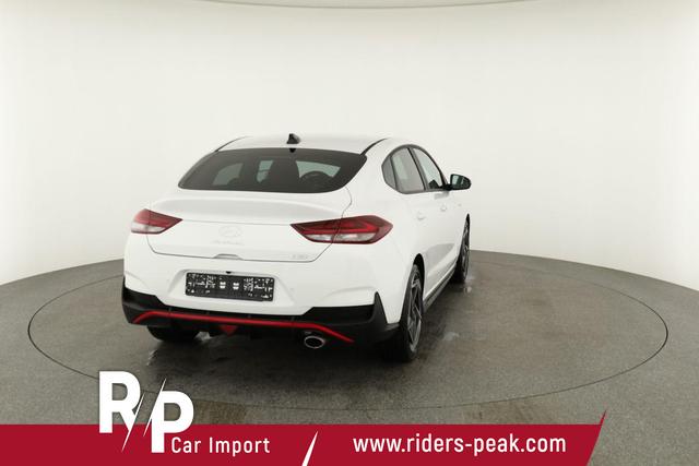 Hyundai i30 N Line 1.5 T-GDI DCT Fastback N-LINE, Navi, 18-Zoll, Kamera, LED, Winter 
