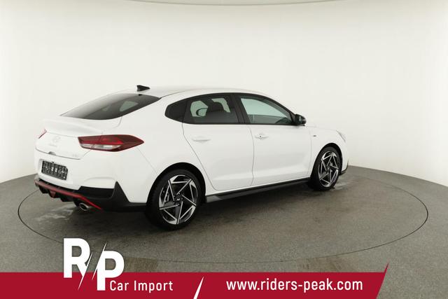 Hyundai i30 N Line 1.5 T-GDI DCT Fastback N-LINE, Navi, 18-Zoll, Kamera, LED, Winter 