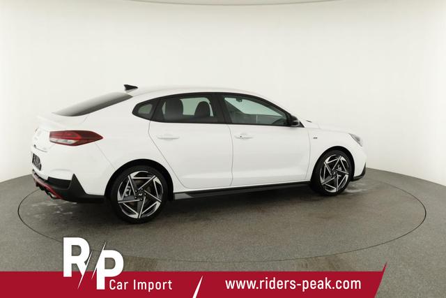 Hyundai i30 N Line 1.5 T-GDI DCT Fastback N-LINE, Navi, 18-Zoll, Kamera, LED, Winter 