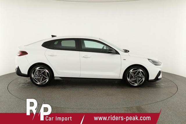 Hyundai i30 N Line 1.5 T-GDI DCT Fastback N-LINE, Navi, 18-Zoll, Kamera, LED, Winter 