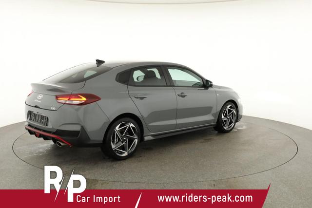Hyundai i30 N Line 1.5 T-GDI DCT Fastback N-LINE, Navi, 18-Zoll, Kamera, LED, Winter 