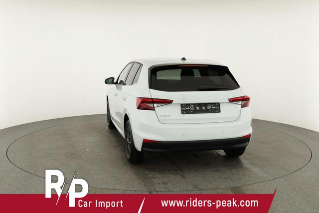 Skoda Fabia Selection 1.0 TSI DSG Selection, 15-Zoll schwarz, Winter, Ladeboden 