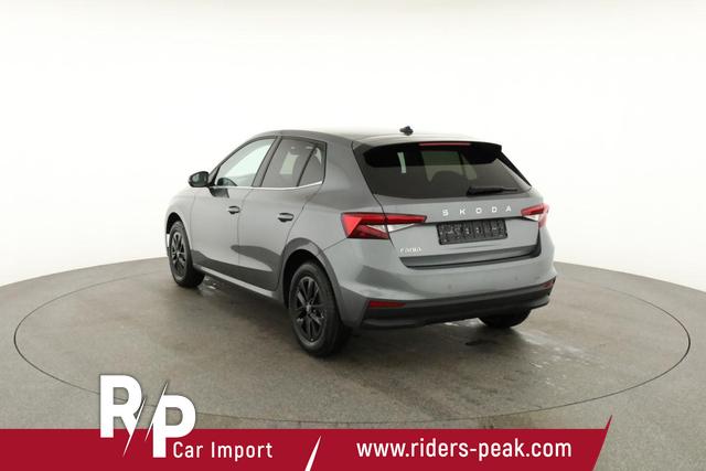 Skoda Fabia Selection 1.0 TSI DSG Selection, 15-Zoll schwarz, Winter, Ladeboden 