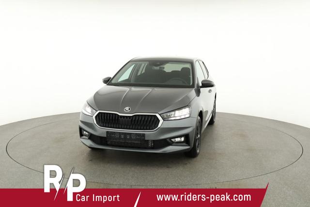 Skoda Fabia Selection 1.0 TSI DSG Selection, KESSY, Kamera, 15-Zoll schwarz, Winter, Ladeboden 