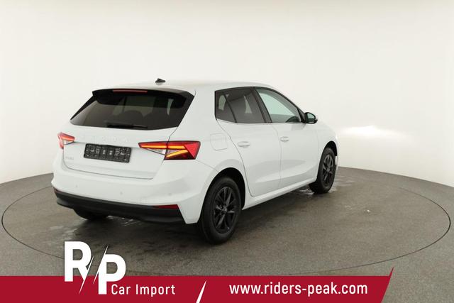 Skoda Fabia Selection 1.0 TSI DSG Selection, KESSY, Kamera, 15-Zoll schwarz, Winter, Ladeboden 