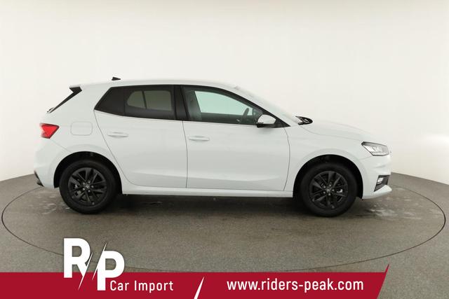 Skoda Fabia Selection 1.0 TSI DSG Selection, KESSY, Kamera, 15-Zoll schwarz, Winter, Ladeboden 