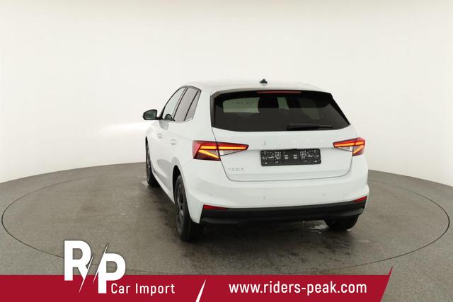 Skoda Fabia Selection 1.0 TSI DSG Selection, KESSY, Kamera, 15-Zoll schwarz, Winter, Ladeboden 