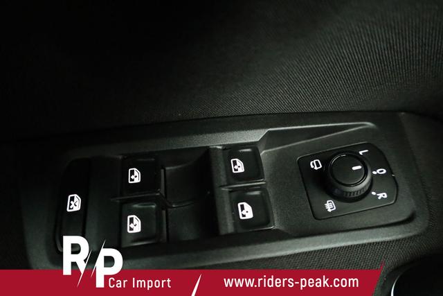 Volkswagen Touran Comfortline BMT/Start-Stopp 1.5 TSI DSG Comfortline, 7-Sitzer, AHK, Navi, Kamera, Side, Winter, 3 J.-Garantie 