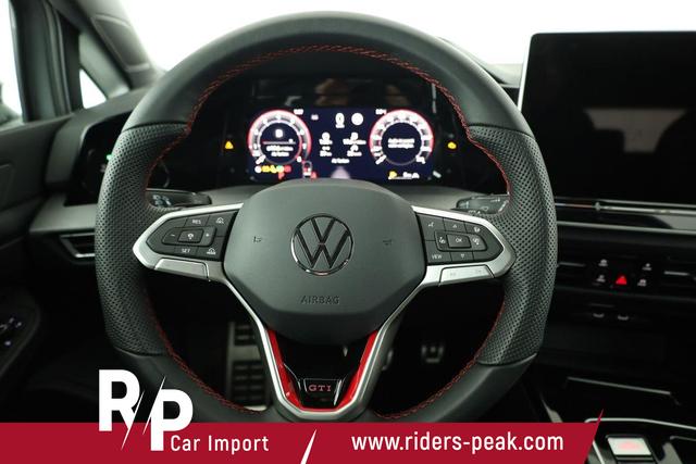 Volkswagen Golf 2.0 TSI 195 kW GTI VIII DSG Black Style, Pano, Navi, Side, Matrix, AreaView, Winter, 19-Zoll 