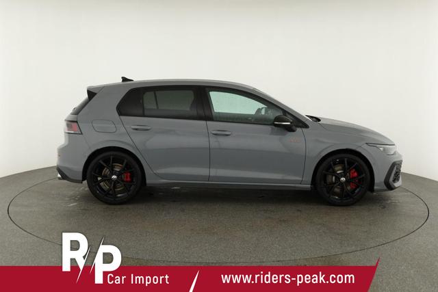 Volkswagen Golf 2.0 TSI 195 kW GTI VIII DSG Black Style, Pano, Navi, Side, Matrix, AreaView, Winter, 19-Zoll 