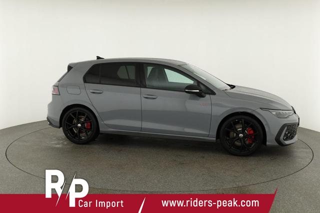 Volkswagen Golf 2.0 TSI 195 kW GTI VIII DSG Black Style, Pano, Navi, Side, Matrix, AreaView, Winter, 19-Zoll 