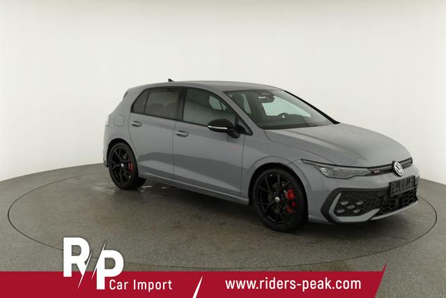 Volkswagen Golf 2.0 TSI 195 kW GTI VIII DSG Black Style, Pano, Navi, Side, Matrix, AreaView, Winter, 19-Zoll 